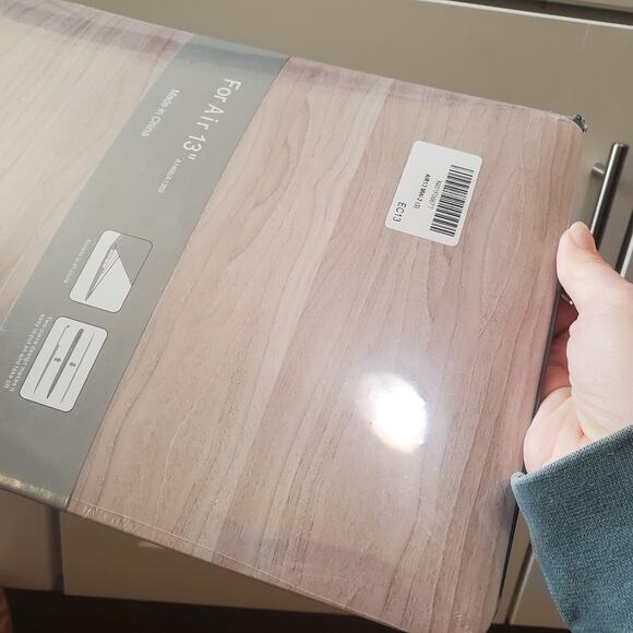 Macbook Air 13" Faux Wood Design Hard Laptop Case New in Package - Picture 6 of 13